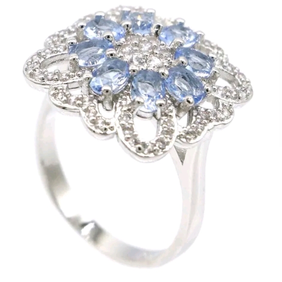 New size 7 violet blue topaz sterling silver ring - Picture 2 of 2